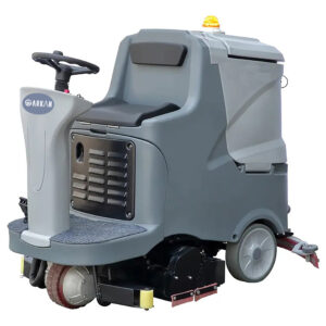 Scrubber Dryer Ride On Medium Size Floor Scrubber Superior – AKN – 850 DXS (DISC)